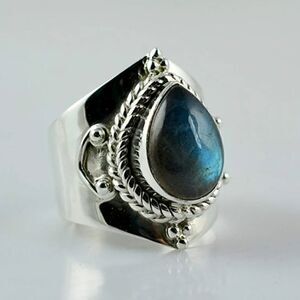 Gemstone Labradorite Pearl Shape Silvery Rings Size 6